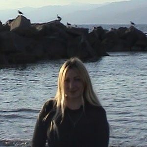 Meet your Posher, Alexia